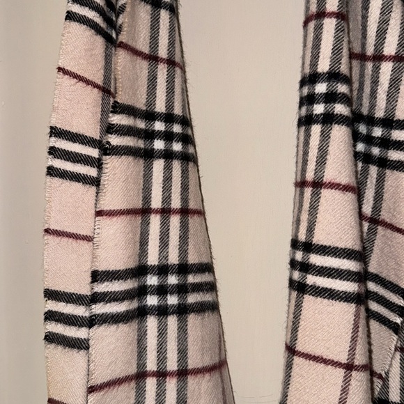 Plaid scarf classic preppy raw hem fringe - Picture 3 of 5